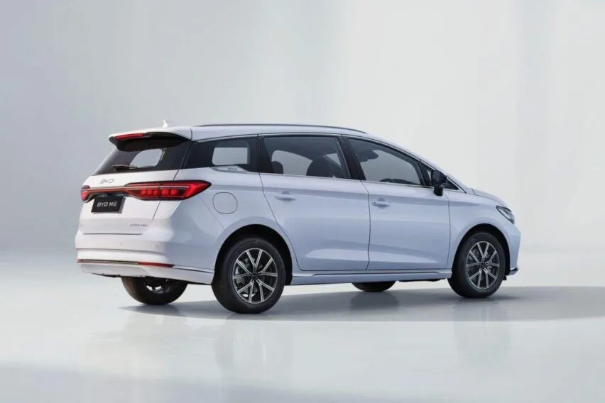 BYD M6 EV, Mobil Listrik Lincah dan Awet untuk Keluarga Modern