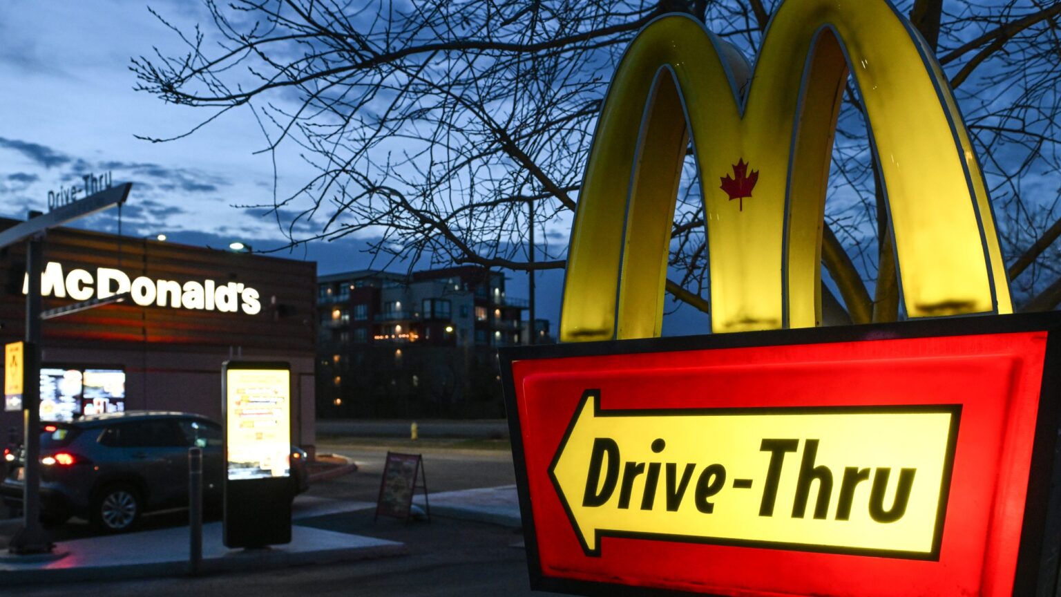 McDonald’s testing AI drive-thru order-taking system called ArchIQ at five locations across country